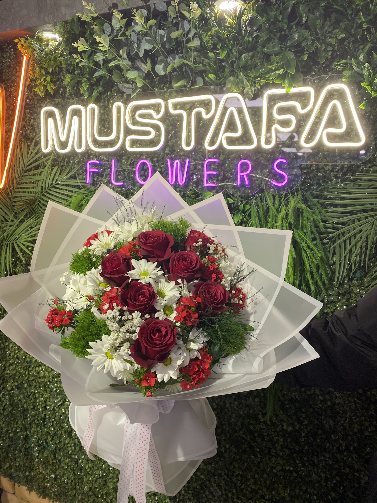 Mustafa Flowers Çiçek ve Çikolata