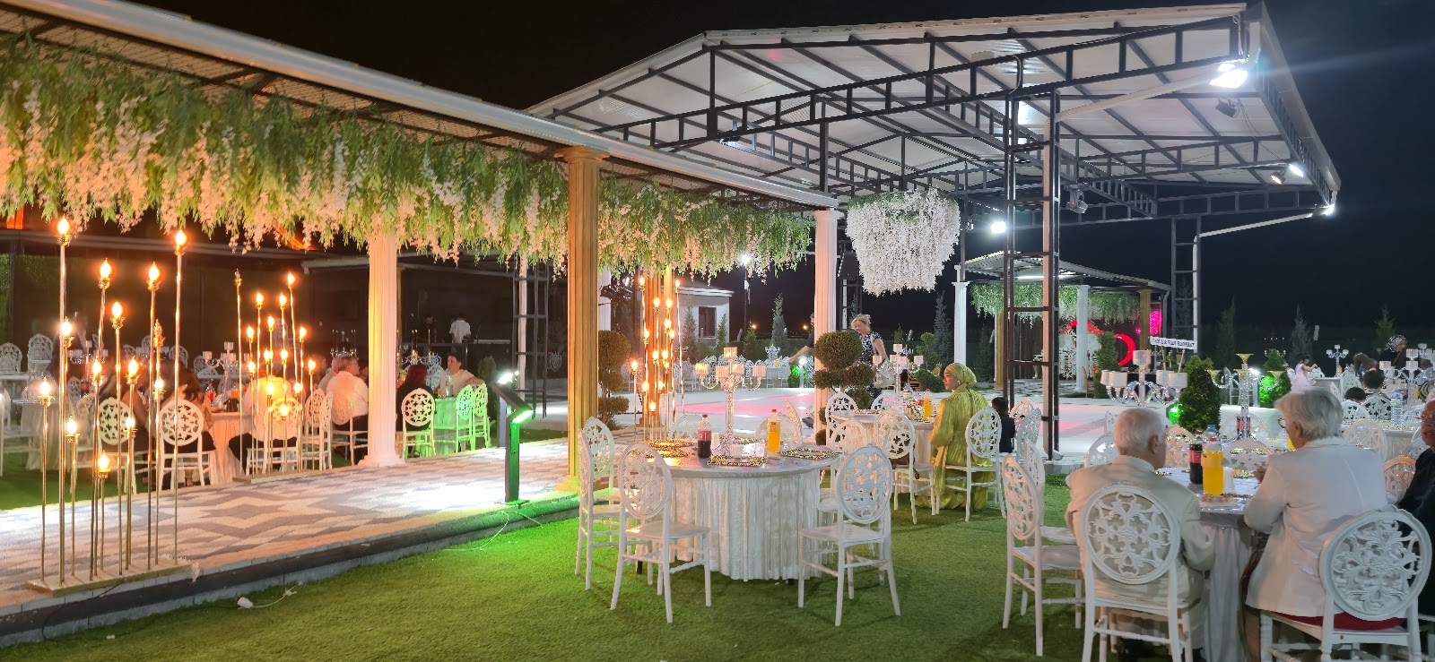 Royal Palace Garden Ve Wedding ( Kırbahçesi Ve Kapalı Düğün Sarayları ) — Merkez, Karaman kır düğünü mekanı görsel 1