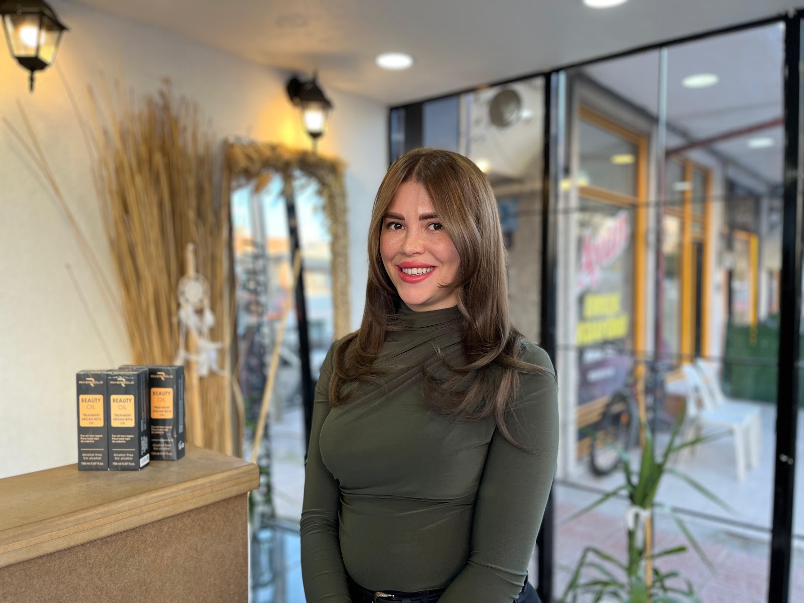 Salon Ozlem